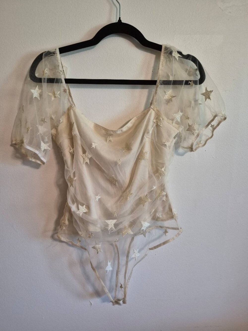 Le Lis Puff Sleeve Gold Fairy Star Bodysuit Large